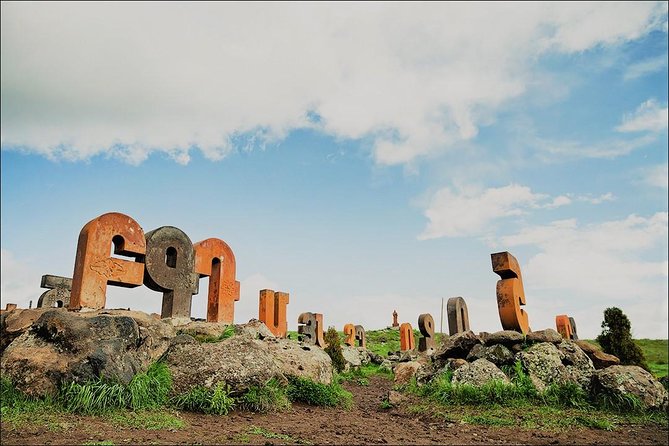 Group Tour: Amberd, Aragats, Lake Kari, Saghmosavank, Alphabet - Guides, language, and the large-group tradeoff