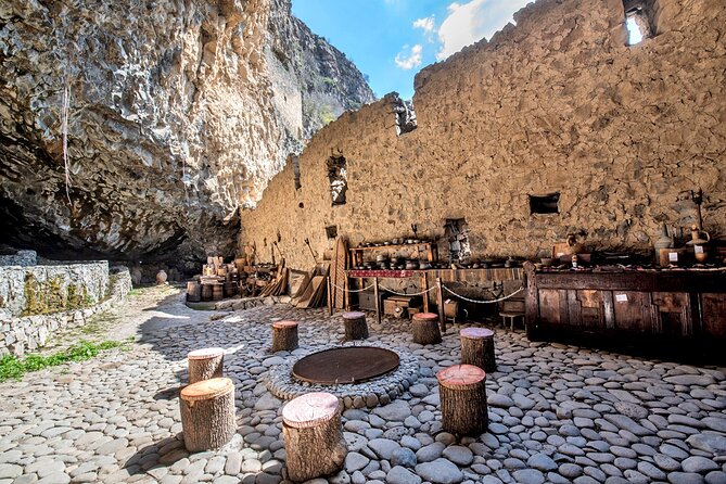 Group Tour: Haghpat, Zarni-Parni Caves, Akhtala, Aramyants Castle, Sanahin - The guide can make or break the long day