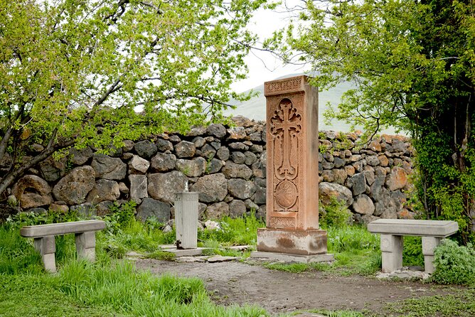 Group Tour: Hovhannavank, Saghmosavank, Chocolate House, Aghtsk - Gourmet Dourme and the most popular change of pace