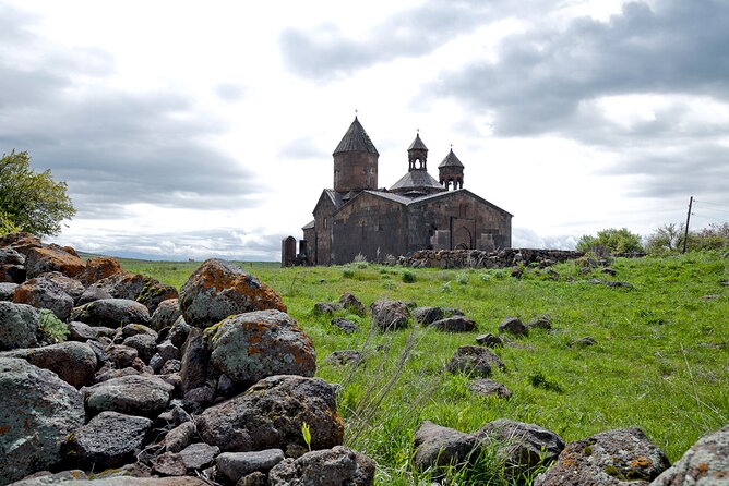 Group Tour: Hovhannavank, Saghmosavank, Chocolate House, Aghtsk - Hovhannavank and the first look at Armenian monastic design
