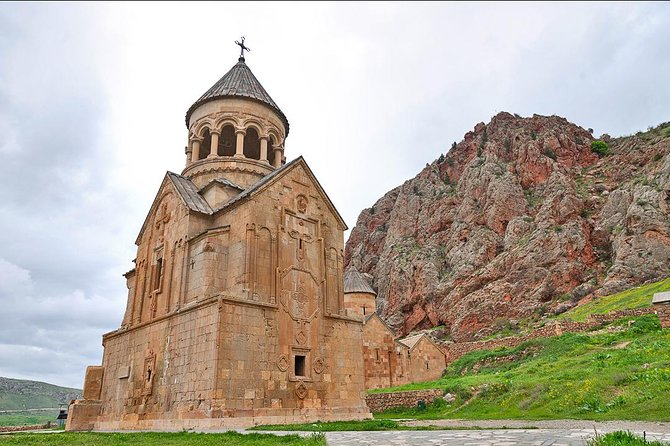 Group tour: Khor Virap, Noravank, Areni Winery and Cave - Hin Areni Winery and the taste of local grapes