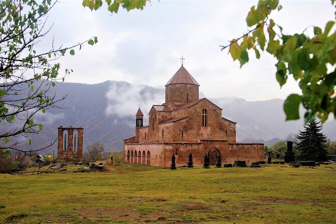 Lori Canyon Vacations - Haghpat and Zarni-Parni Caves