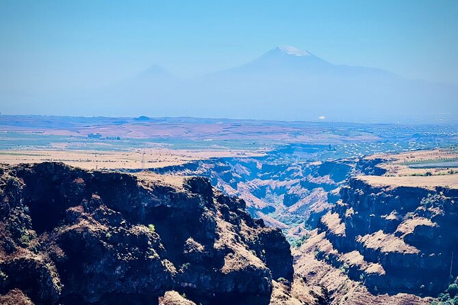 Mount Aragats,Amberd Fortress,Alphabet Monument, Saghmosavank - Who should book this outing