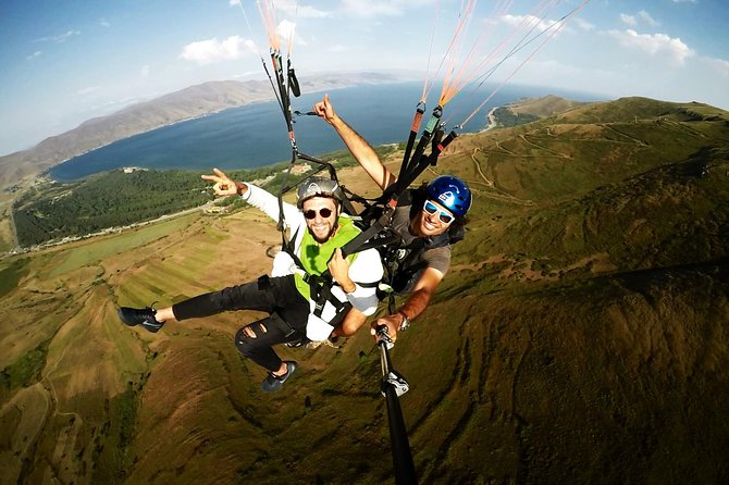 Paragliding in Armenia - Getting ready at 2,000 to 2,800 meters