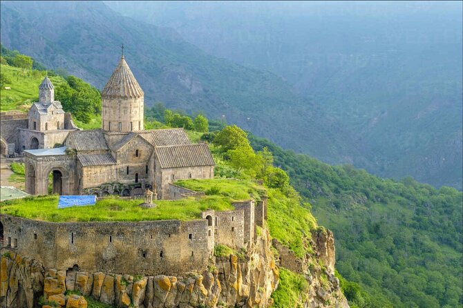 Private tour Jermuk, waterfall, Tatev Monastery and TaTev Ropeway - Jermuk Waterfall and the Mermaid Hair nickname