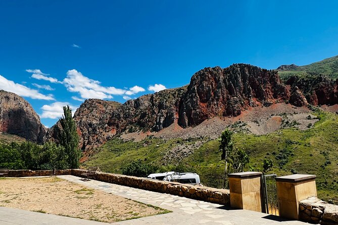 Private Tour: Khor Virap-Areni-Noravank-Tatev - Noravank and the red rock gorge