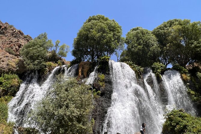 Private Tour: Khor Virap-Areni-Noravank-Tatev - Guides, driving, and the private format