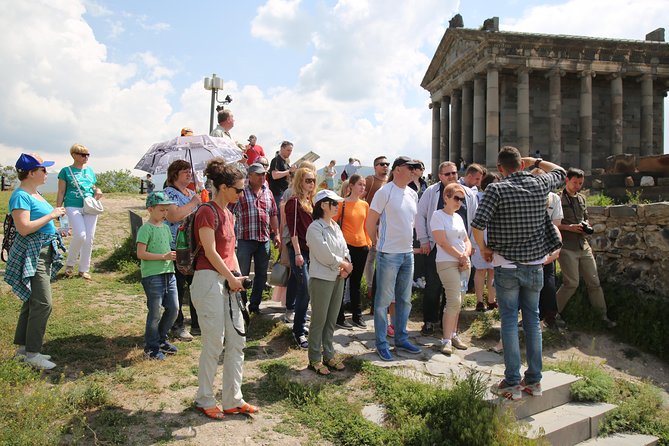 Private tour to Garni - Geghard - Tsaghkadzor (Kecharis) - Garni Temple and the last pagan royal setting