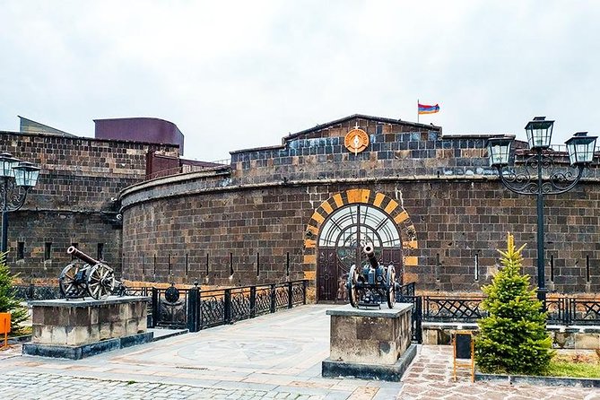 Private tour to Gyumri, Dzitoghtsyan Museum, Black Fortress - Black Fortress and Gyumri’s military past