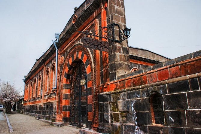 Private tour to Gyumri old town and Marmashen monastery - Walking Gyumri’s old streets
