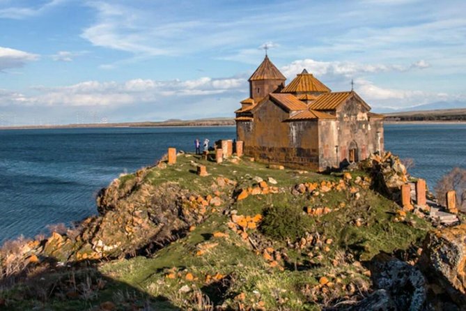 Private tour to Khor Virap, Areni winery, Noravank, Selim pass, Hayravank - At a glance: five very different Armenian stops