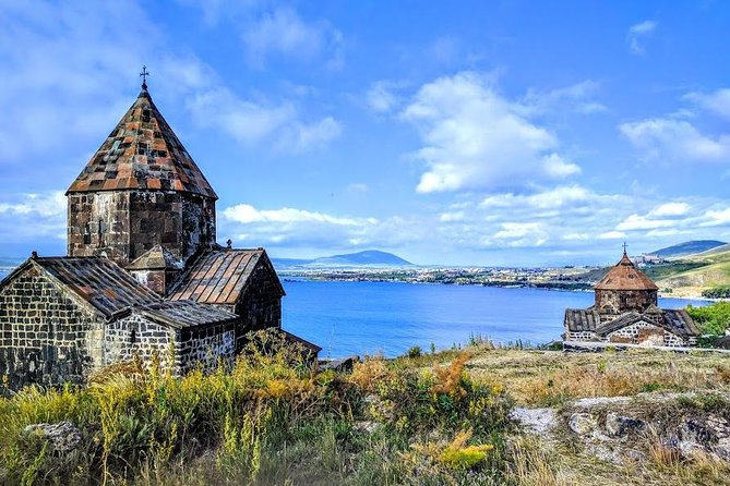 Private Transfer & Tour from Tbilisi to Yerevan or Yerevan to Tbilisi - Haghpat Monastery sets the tone