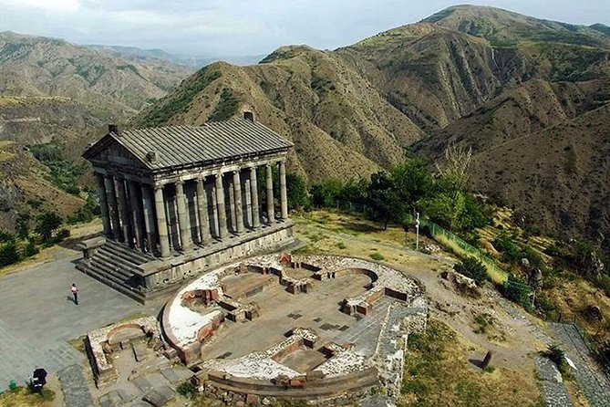 Symphony of Stones, Garni, Geghard, photo stop at Charents arch - Charents Arch gives the day a strong opening