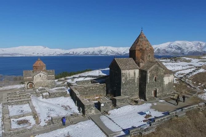 Transfer from Yerevan to Tbilisi with 2 sightseeing stops - Timing, comfort, and group size