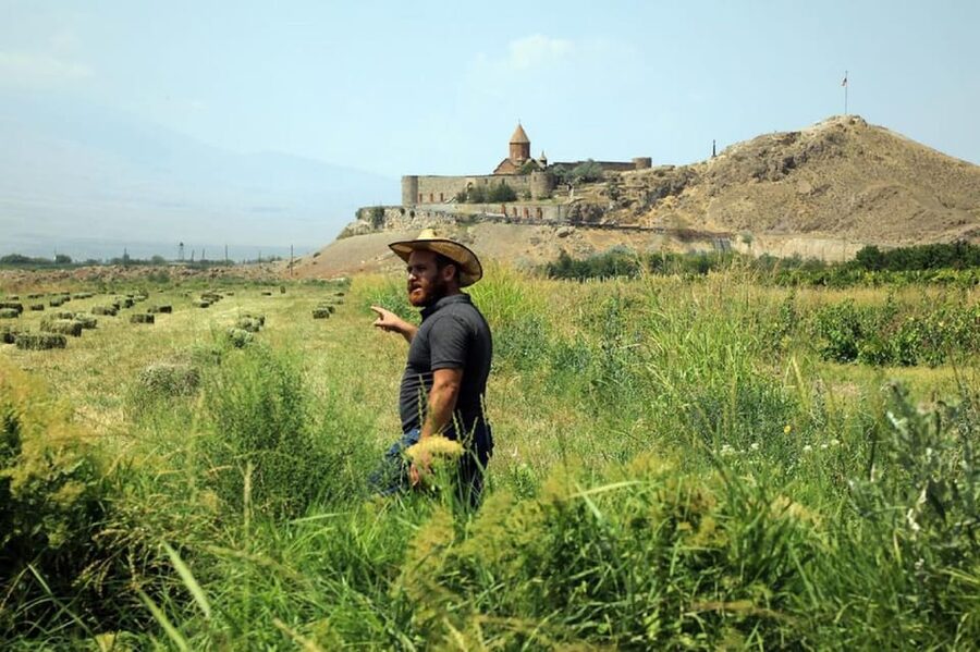 Yerevan: Khor Virap Day Trip with Mount Ararat Wine Tasting - Wine among the fields below Mount Ararat